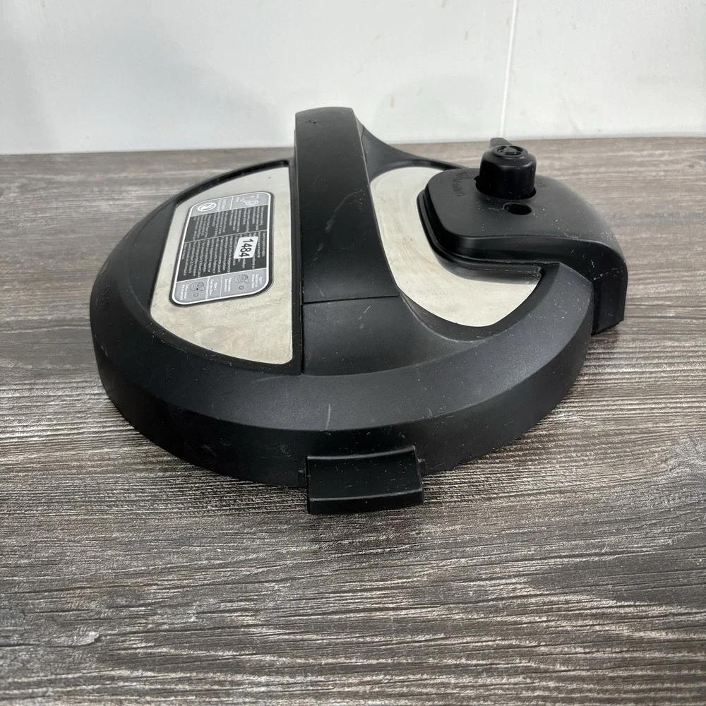 Instant Pot IP-DUO60 V3 6 qt Pressure Cooker Replacement Part Lid With Gasket